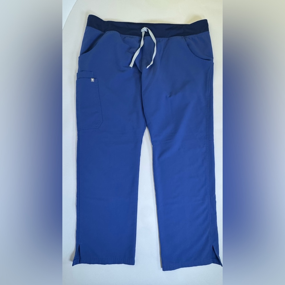 Figs Women’s Royal Blue Cargo Scrub Pants with Navy Waistband